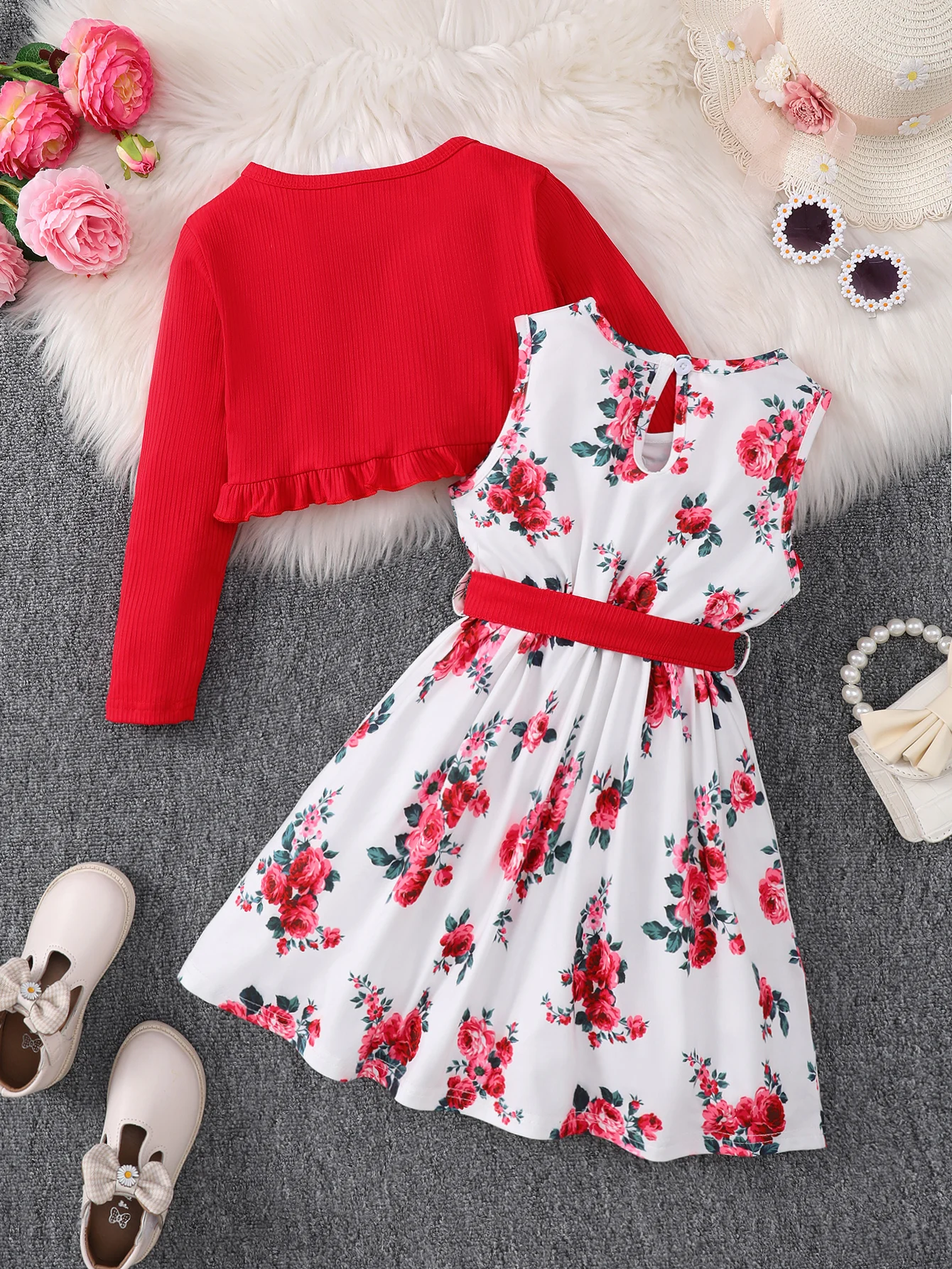 Girls are fashionable, casual and cute, pit strip, wrinkled, lace, long-sleeved shirt, flower pattern printed dress, belt set, c