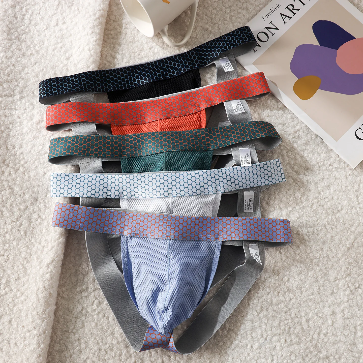 رجل أحزمة الوقاية الملابس الداخلية مثير T-السراويل رجل g-سلسلة ثونغ طباعة تنفس منخفضة الخصر الحقيبة السروال الذكور ملخصات السراويل M-XXL