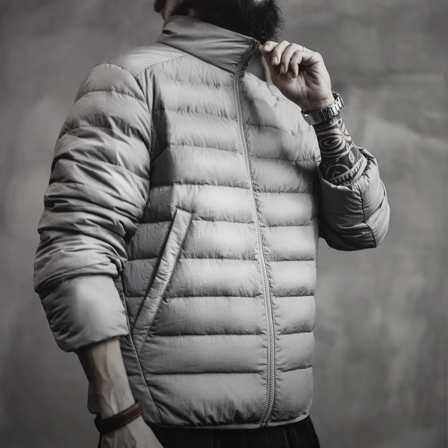 Maden Men's Down Jacket 90% White Duck Down Lightweight Puffer Stand Collar Warm Inner Layer Casual Thermal Coat for Winter
