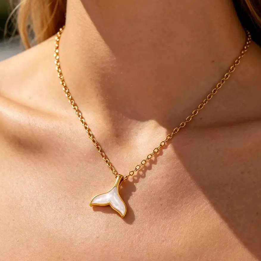Exquisite Fischschwanz-Anhänger-Halskette für Damen und Mädchen, modisch, goldfarben, Edelstahl, Meerjungfrauenschwanz-Namensschild, Schmuck, Party-Geschenk