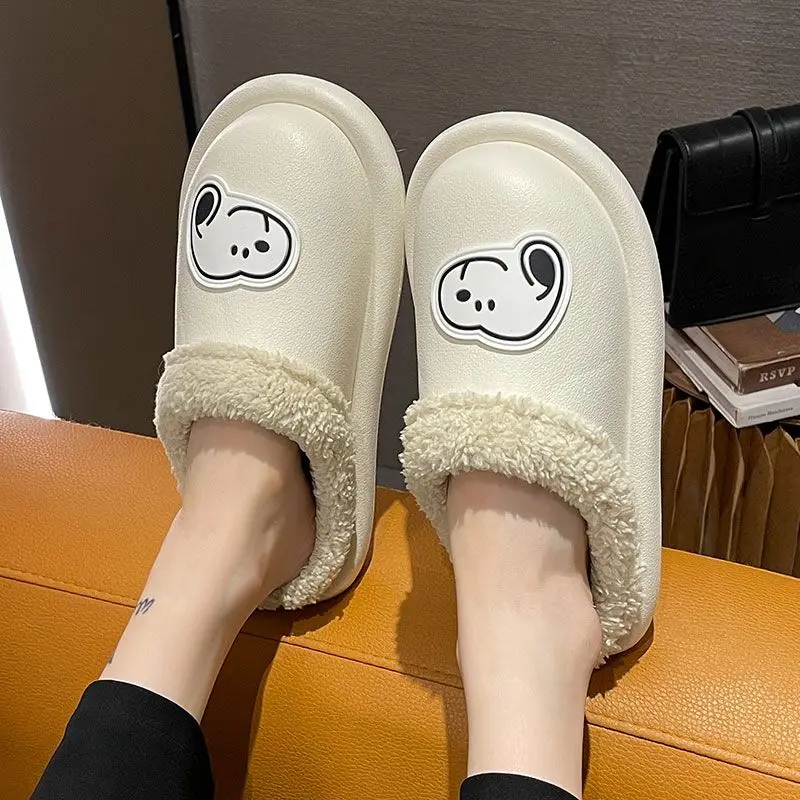 New Snoopy cute kawaii creative anime-themed home cotton slippers high-value personalized cartoon non-slip warm slippers gift.