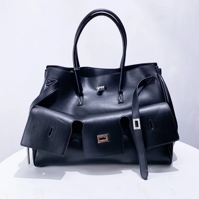 Borse Tote di grande capacità per le donne borse e portamonete di design di lusso 2024 novità In spalla decorazione Moto e bici Vintage