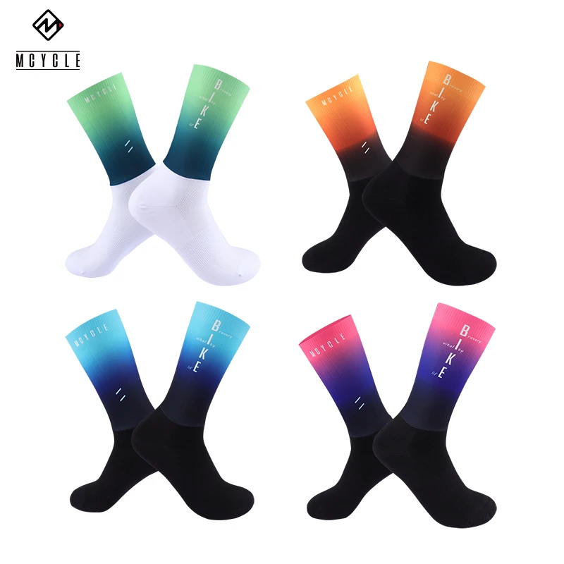

Mcycle Gradient Color Aero Socks One Piece Seamless Anti-Slip Cycling Socks Summer Bicycle Riding Cycling Aero Socks