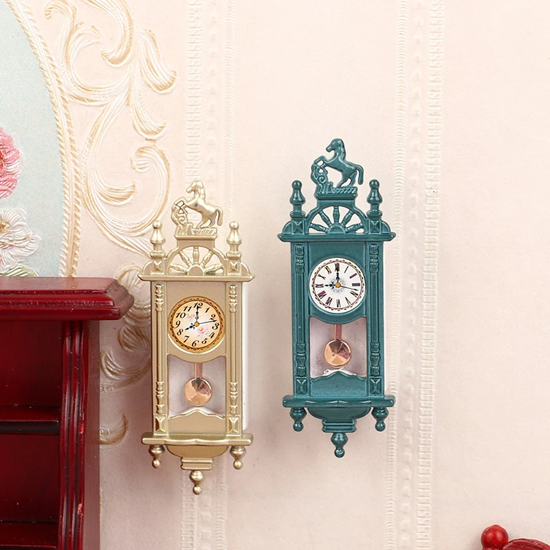 1PC Dollhouse Scene Props Mini Retro Roman Clock Model For Doll House Living Room Decor Kids Pretend Play Toys