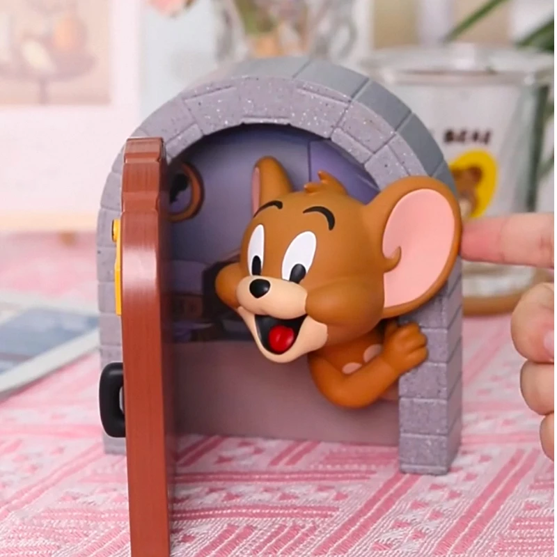 재고 있음 데스크탑 장식품 톰 고양이 제리 마우스 하우스 100th 장식 액션 피규어 모델 장난감 소년 소녀 생일 선물