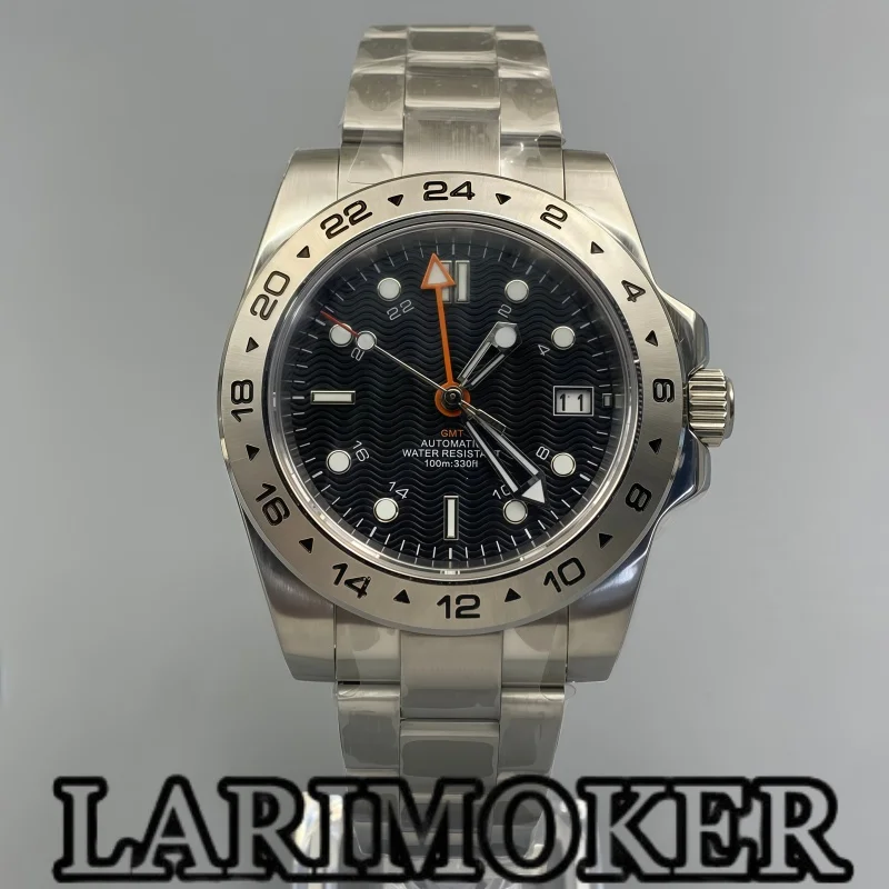 

Мужские автоматические часы LARIMOKER 40 мм 43 мм с механизмом NH34 GMT, белым волнистым циферблатом, зеленым люминесцентным покрытием и сапфировым стеклом.