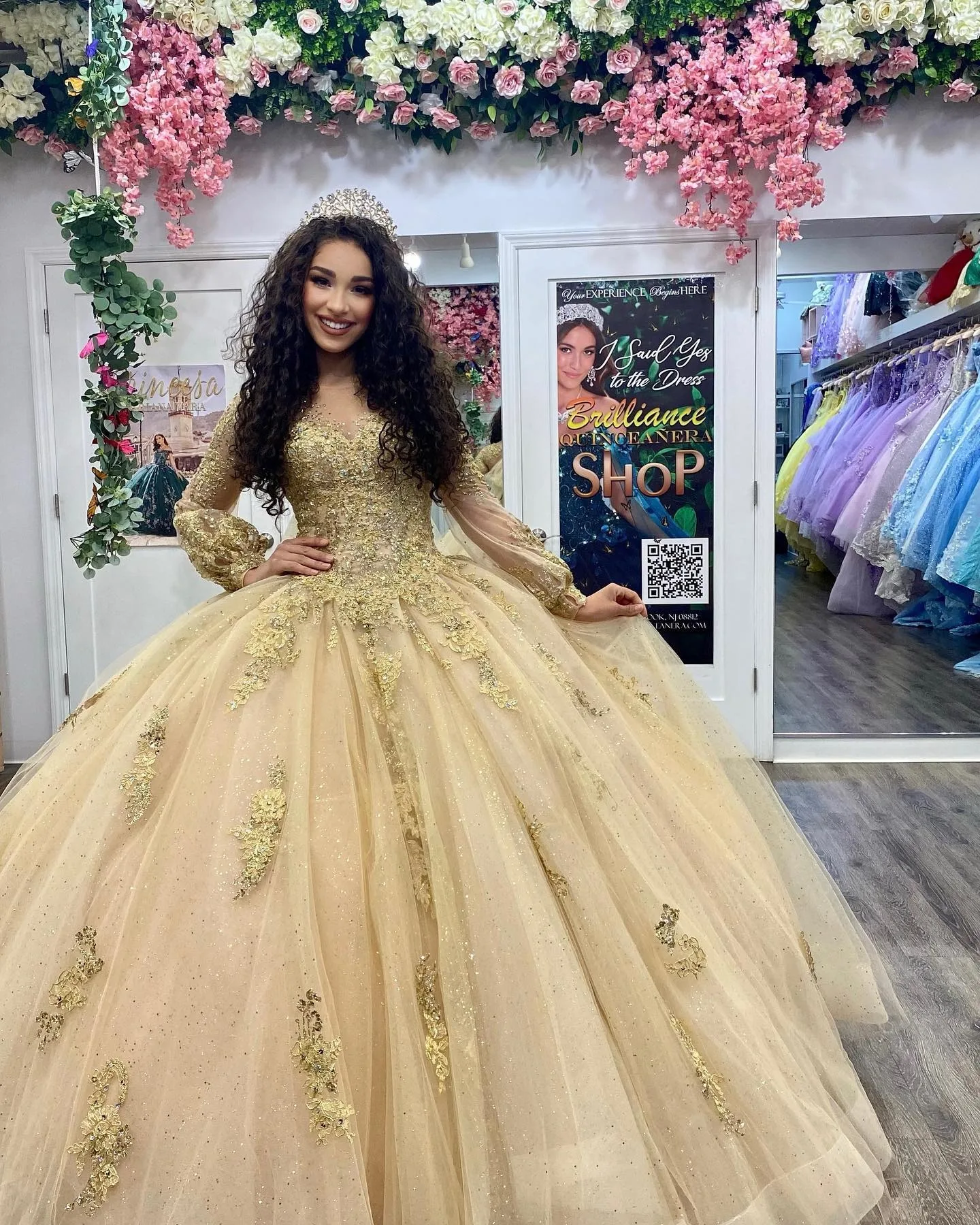 Long Sleeves Quinceanera Dresses for Women Ball Gown Vestidos De 15 Quinceañera Puffy Tulle Lace Sweet 16 Prom Party Dress