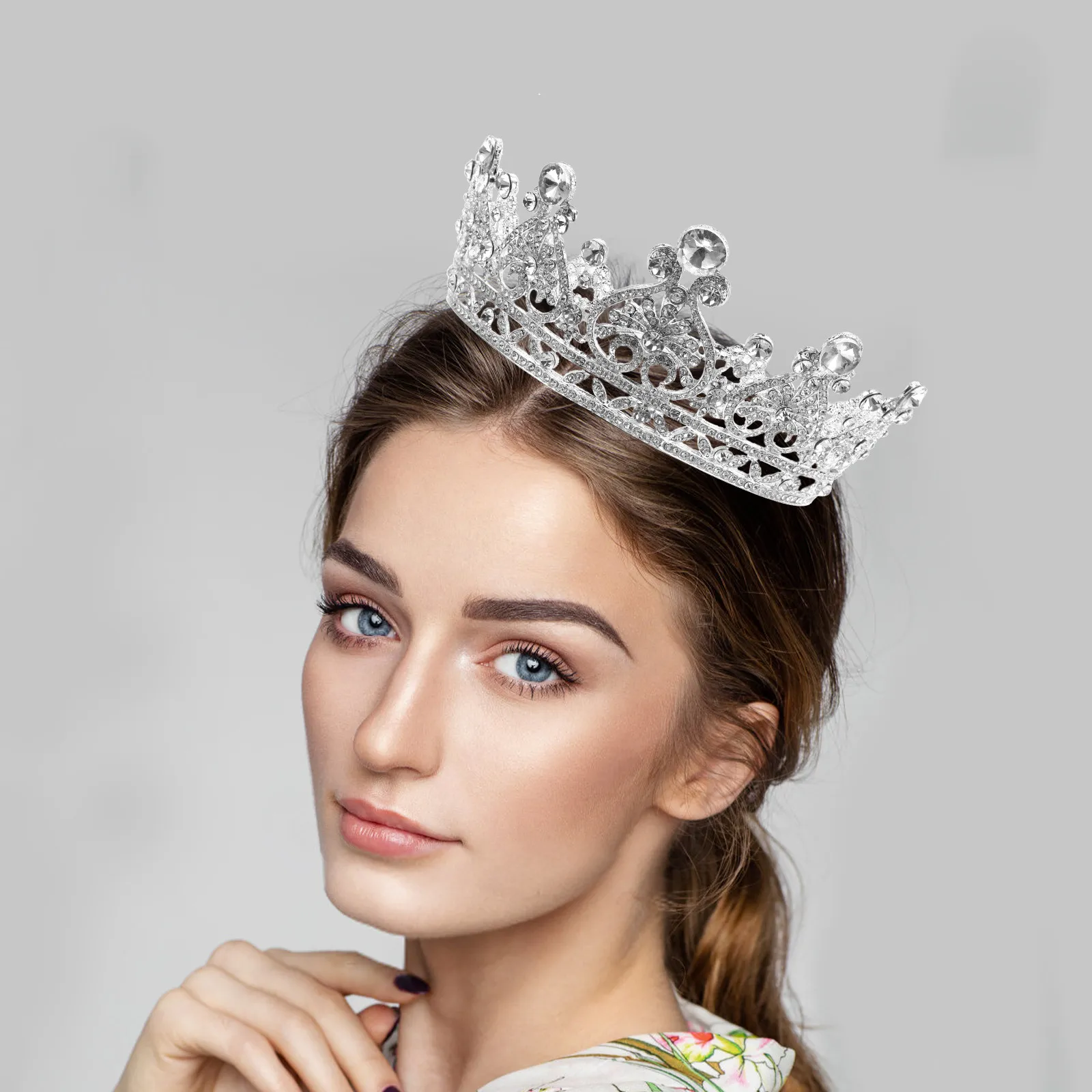 

Элегантная тиара-корона для женщин, сверкающий головной убор со стразами, легкая корона для свадьбы, вечеринки, выпускного вечера, торжественных мероприятий