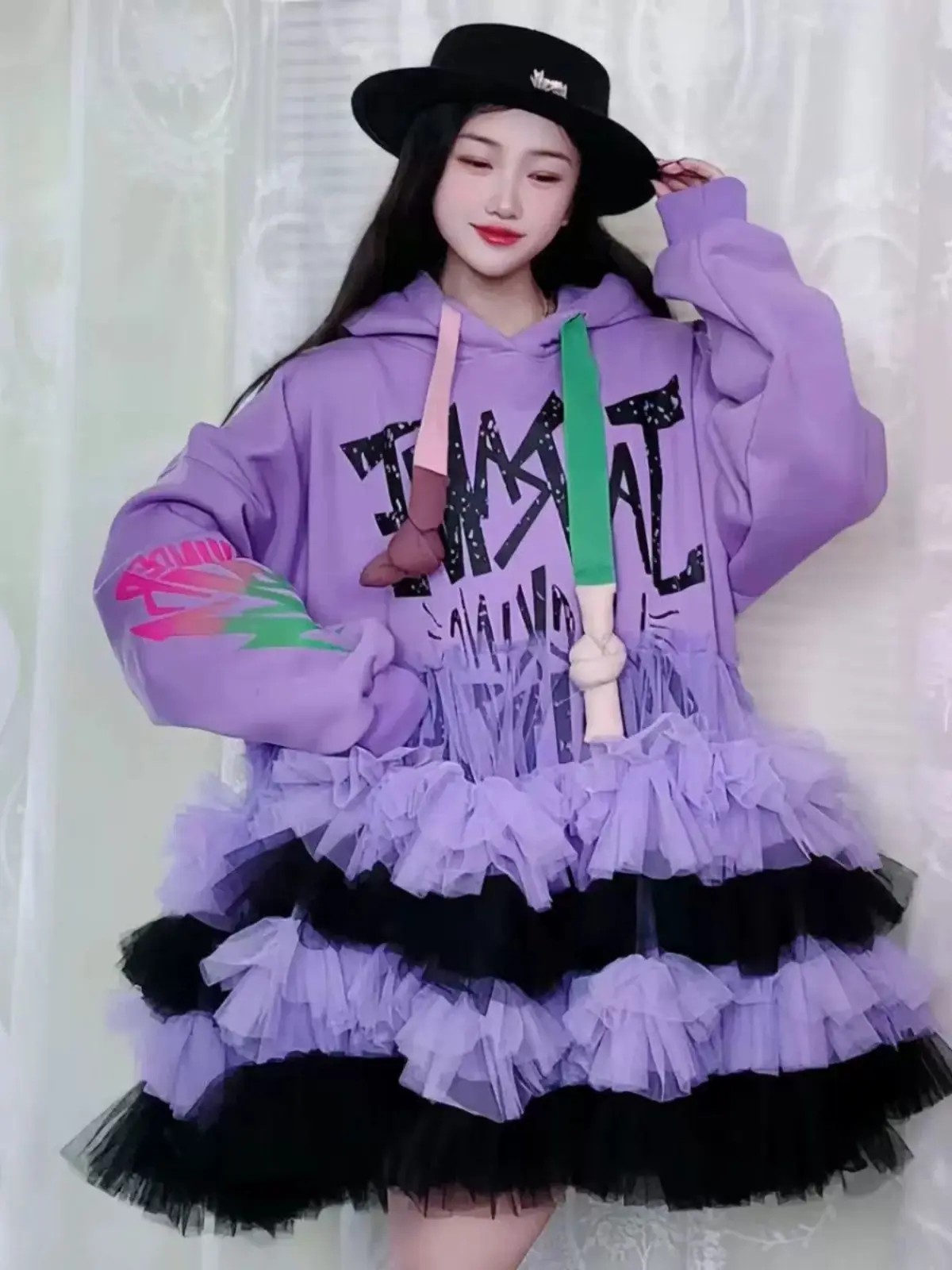 

Letters Printed Mesh Ruffles Hooded Sweatshirt Graffiti Hand-Painted Long Pullovers Gauze Pleated Lotus Patchwork Hoodies Tops