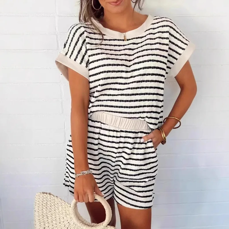 

Women's New Fashion Striped Short Sleeved Top Casual Sports Shorts Set