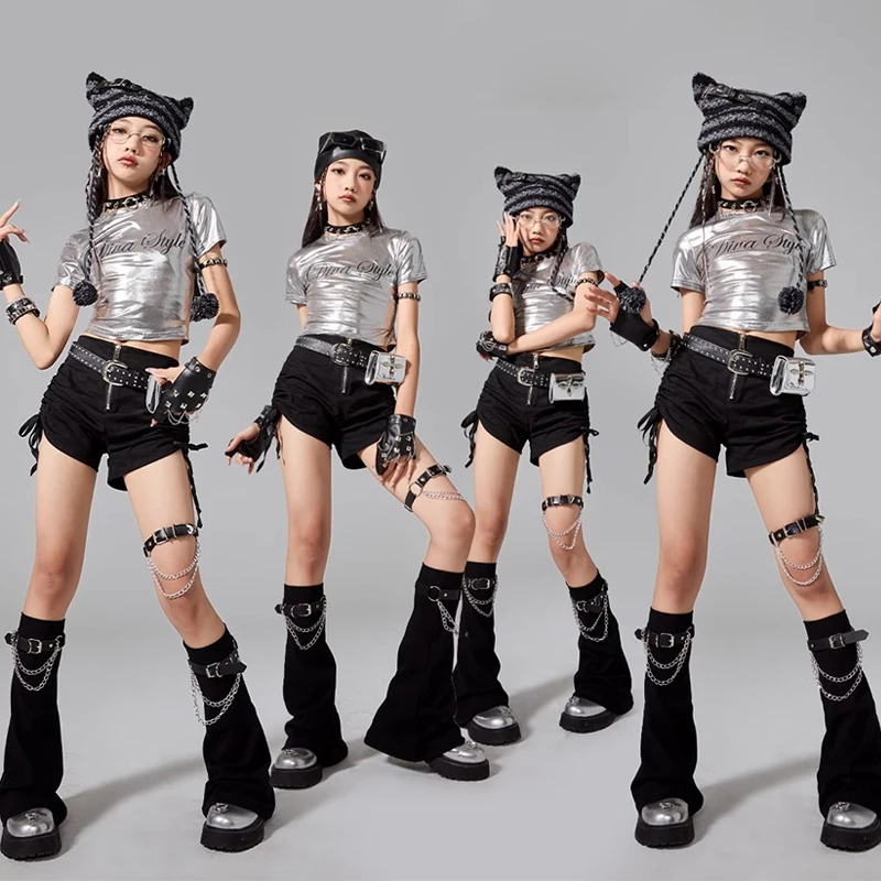 

Одежда для джазовых танцев Kpop, костюмы для выступлений на сцене, серебряный укороченный топ для девочек, черные шорты, школьный модный танцевальный костюм VDL4064
