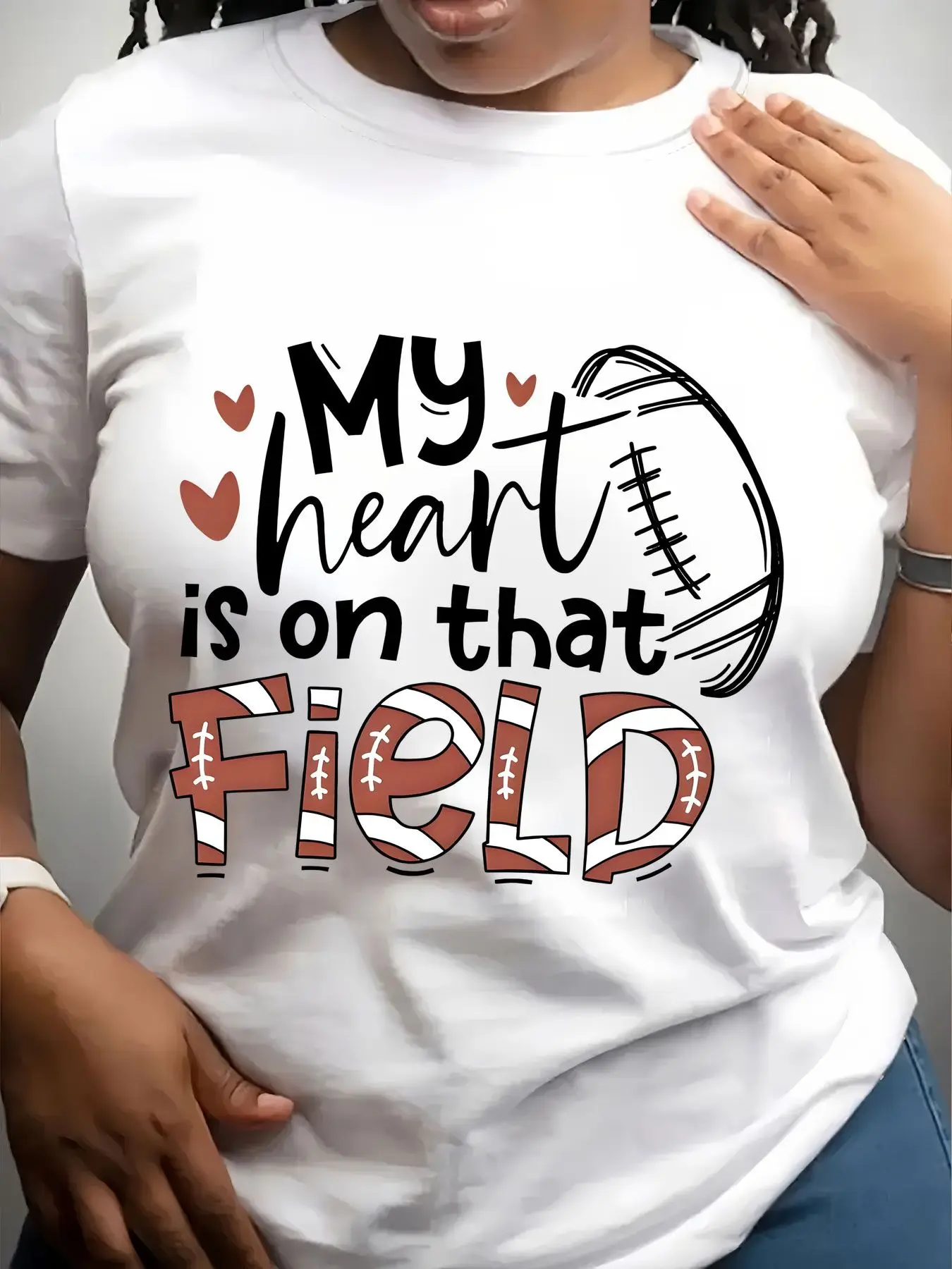 Women's Trendy Crew Neck T-Shirt My Heart Is on Field Suitable for Casual Sportswear