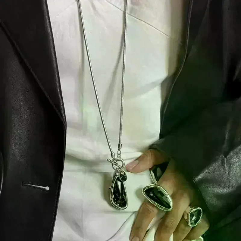 جديد طويل قلادة الإناث الشتاء سترة سلسلة غير النظامية كريستال قلادة جالبة للحظ المختنق قلادة للنساء هدايا أنيقة