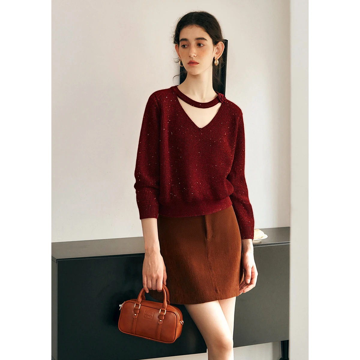OLrain 2026 Winter Women French Style Red Halter‑neck V Neck Sequins Beaded Pullover Knit Sweater Elegant Warm Tops O57DM002595