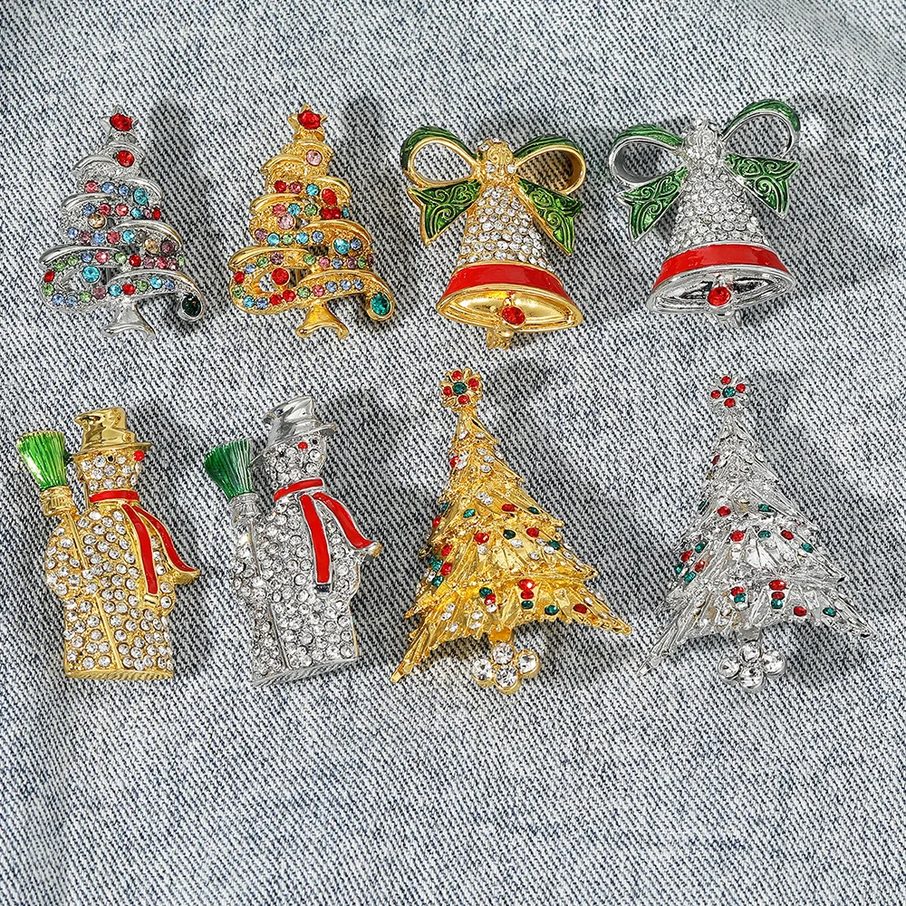 Christmas Tree Brooch Snowman Santa Hat Enamel Backpack Hat Shirt Lapel Pin Fashion Jewelry Accessory Freinds Xmas Gift Whlesale