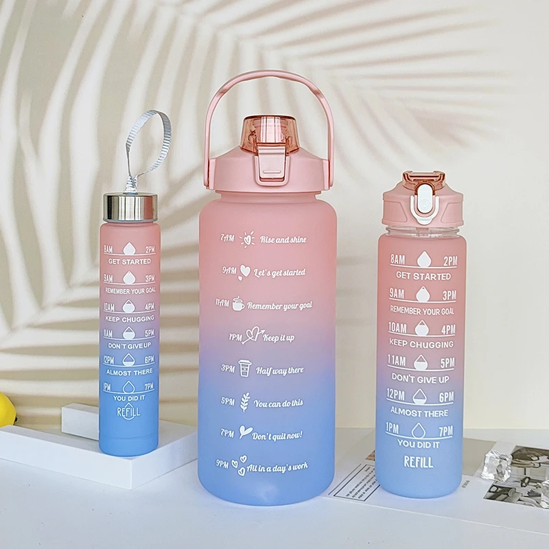 3 Pcs/세트 대용량 물병 세트, 시간 표시기와 교수형 밧줄이있는 휴대용 플라스틱 프로스트 그라디언트 컬러 물병 