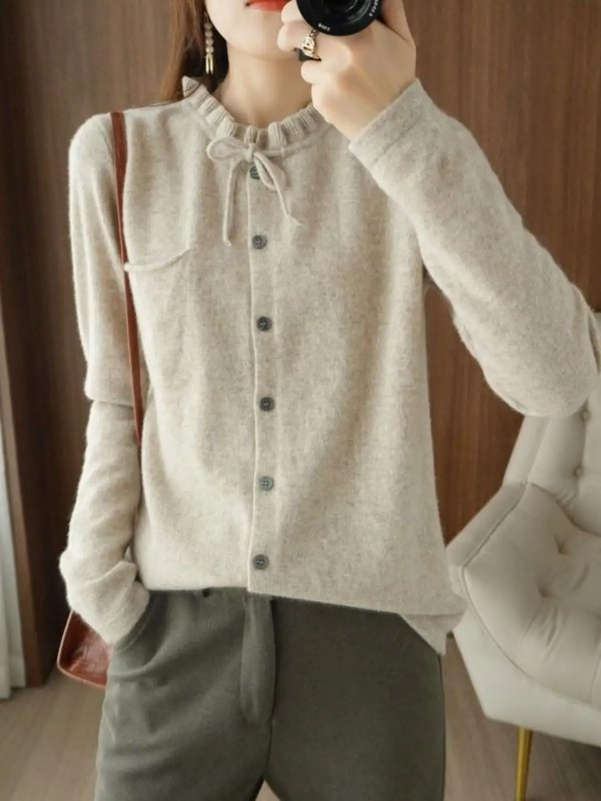 faionable-women's-slim-fit-irt-set-with-wood-ain-design-base-layer-inner-two-piece-set-ele-cardigan-top