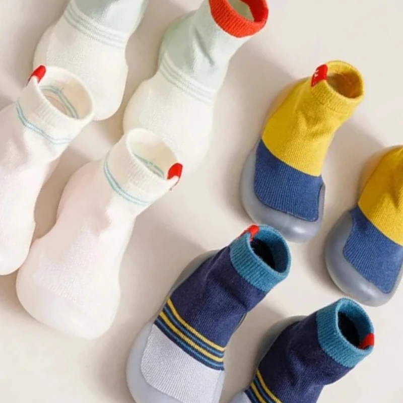 

Новые детские домашние полосатые носки на мягкой подошве, милая дышащая обувь с вышивкой, весенне-осенняя обувь для малышей