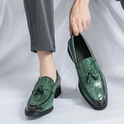 Spring and Autumn 46 large size flowery embossment loafers men's business casual leather leather breathable British foot sets