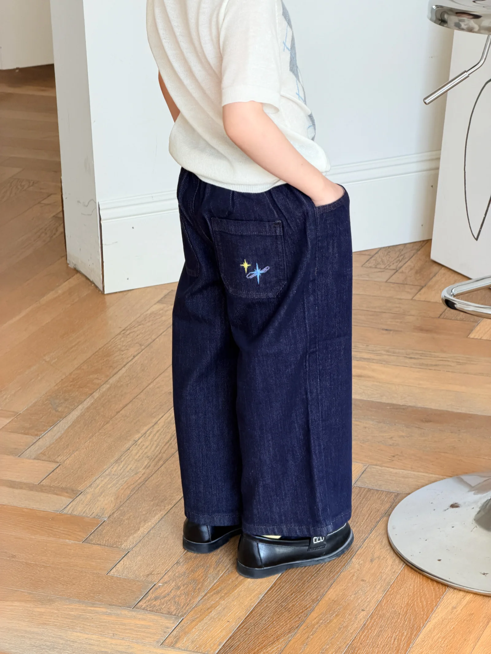 ugogo-spring-summer-embroidered-eight-pointed-star-jeans-children's-a-class-environment-friendly-non-leg-coloring-kids-jeans