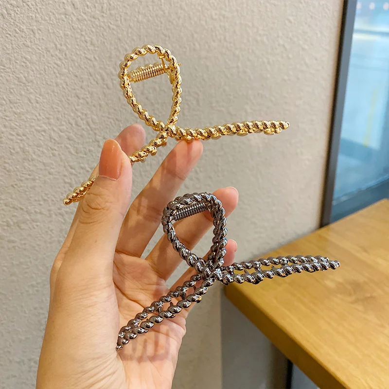 Einfache Metall Geometrische Haar Klaue Clips Elegante Geometrische Haar Zubehör Kreuz Krabbe Bad Clip Für Frauen Mode Mädchen Kopfbedeckungen – Detail 10