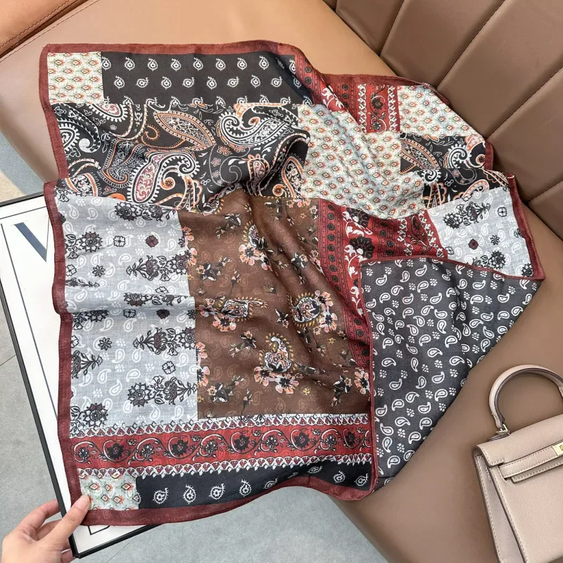 2026 Retro Literary Artistic Double-Sided Heterochrome Printed Velvet Square Scarf Cashew Nut Silk High-End Sunscreen Travel