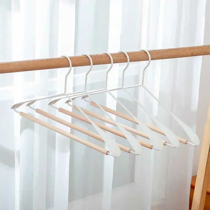 Nordic Minimalist Black and White Iron Wood Seamless Hanger