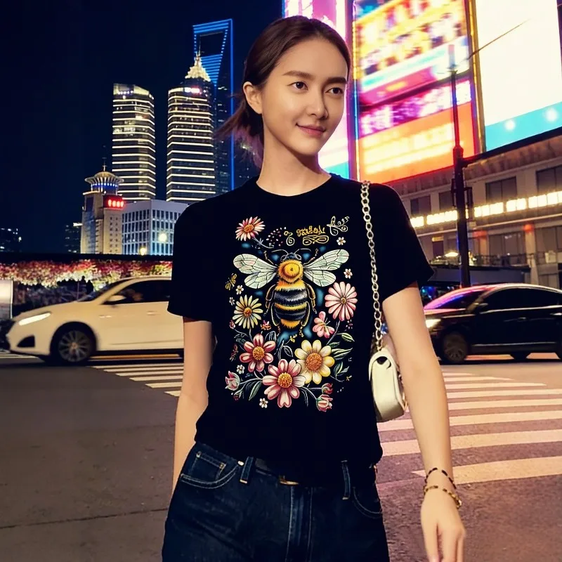Trendy Black Bee Flower Print Short Sleeve T-Shirt Women's Sweet Cool Insect Aesthetics Shoulder Length Fashion Top