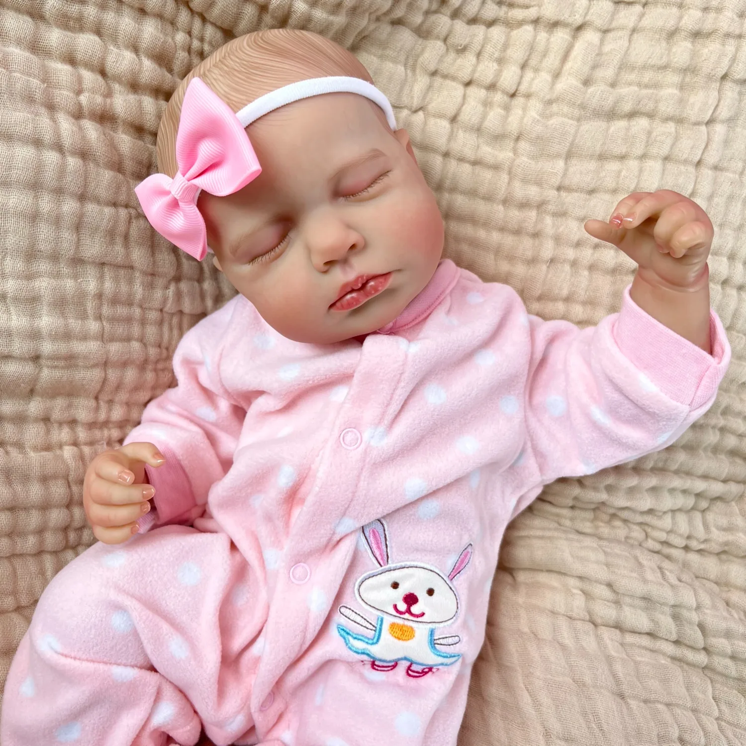 BZDOLL 48 CM Realistyczna 19-calowa Lalka Reborn Śpiąca z Materiałowym Ciałem, Lalka z Skórą 3D, Realistyczny Prezent Urodzinowy dla Dzieci