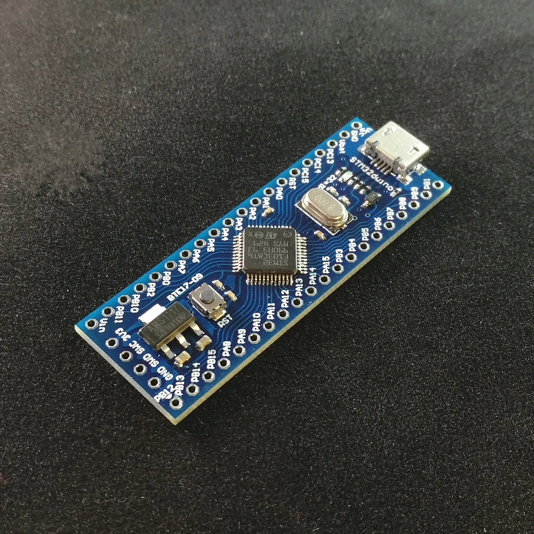 Mini STM32F103CBT6 in acero alternativo Utilizza STM32F103C8T6/GD32F103C8T6/CKS32F103C8T6/APM32F103CBT6 4 tipi di circuiti integrati con caricatore