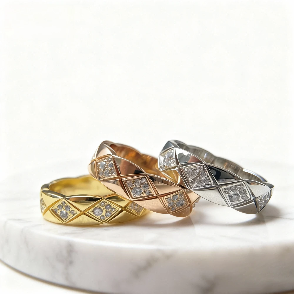 

2025 New Elegant accessories Gioielli Intermedio e ampio anello di diamanti artigianale