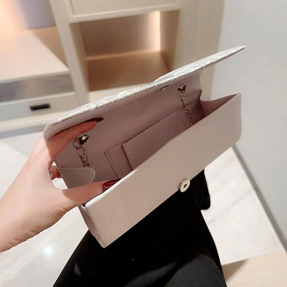 Fashion Ladies Silver Luxury Satin Clutches Evening Bags Sequins Banquet Clutch Bag Wedding Party Purse Womens Chain Bags