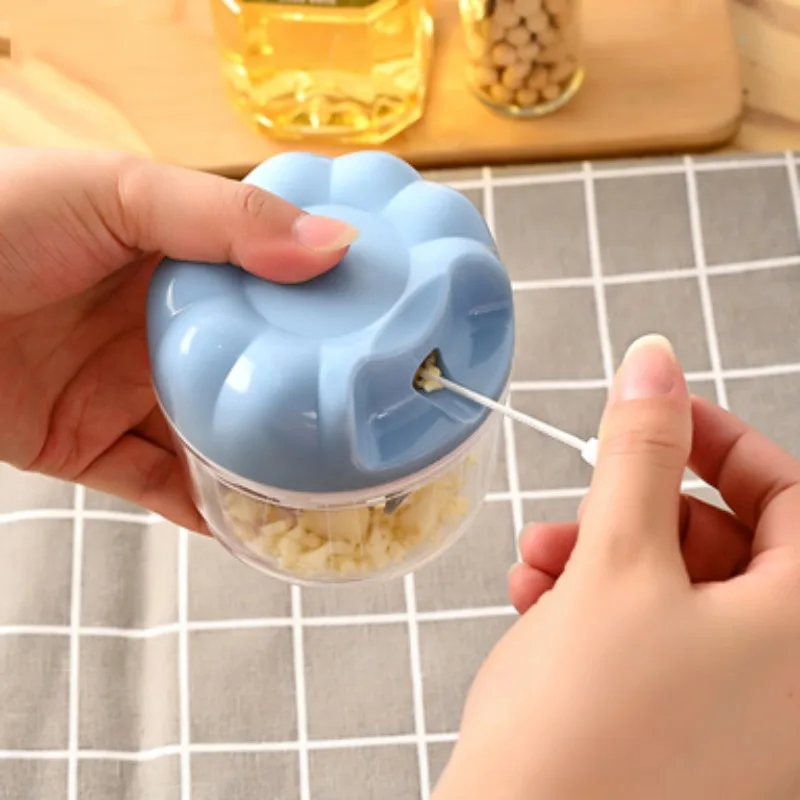 1pc Manual Garlic Puller Mini Food Garlic Vegetable Shredder Hand-held Kitchen Household Type Mixer Cutting Machine Meat Grinder