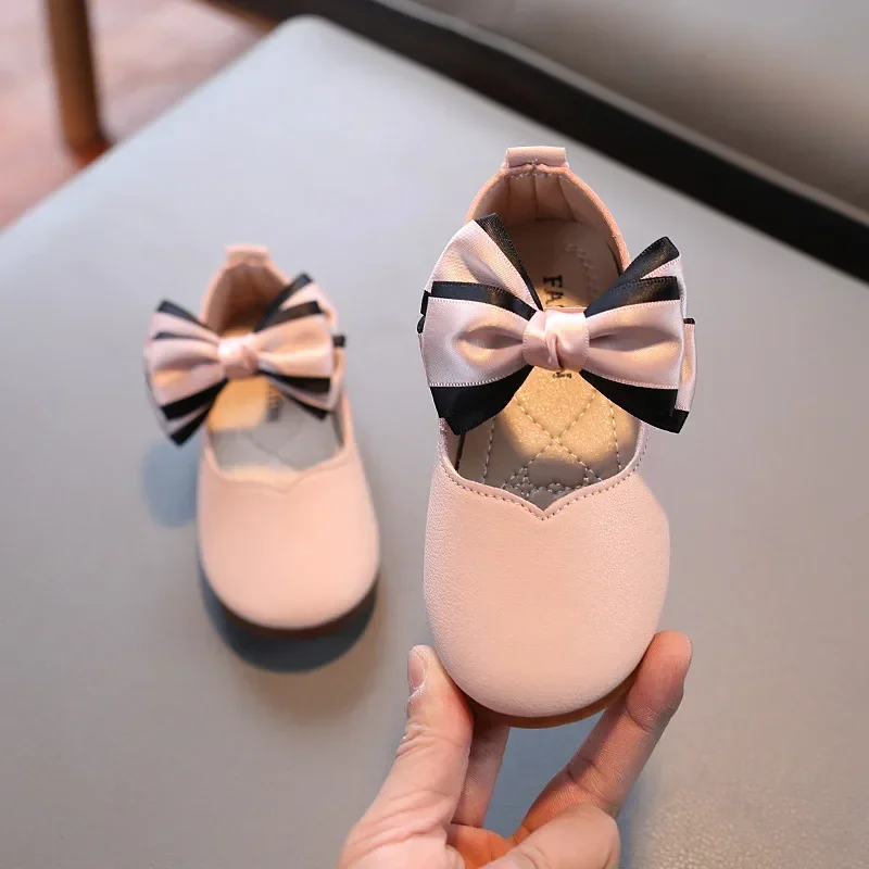 Meisjes Schattige Kleur Bijpassende Strik Prinses Schoenen Kinderen Effen Kleur Leren Schoenen Voor Feest Bruiloft Baby Zachte Zolen Wandelschoenen