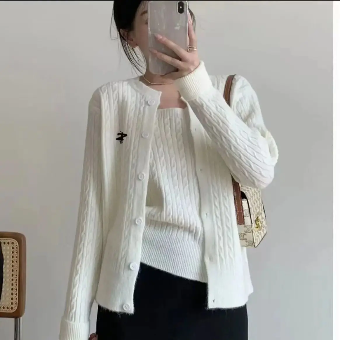 Knitted Cardigan Two-piece Set Spring and Autumn Thickened Sweater Suspender Top Sweater Vest Student Coat White Cardigan Pink