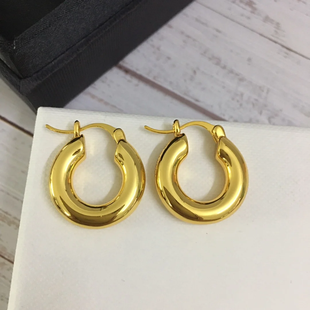 moda designer pequeno circulo 18k ouro hoop brincos para as mulheres europa america joias pista presentes de festa na moda 01