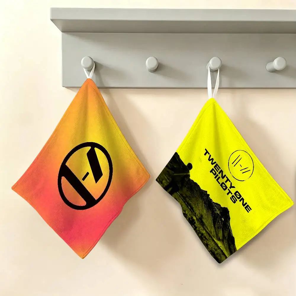 Popular T-Twenty One Pilots Band Polyester Cotton Hanging Hand Towel, Super Absorbent Hand Wiping Towel for Daily Household Use