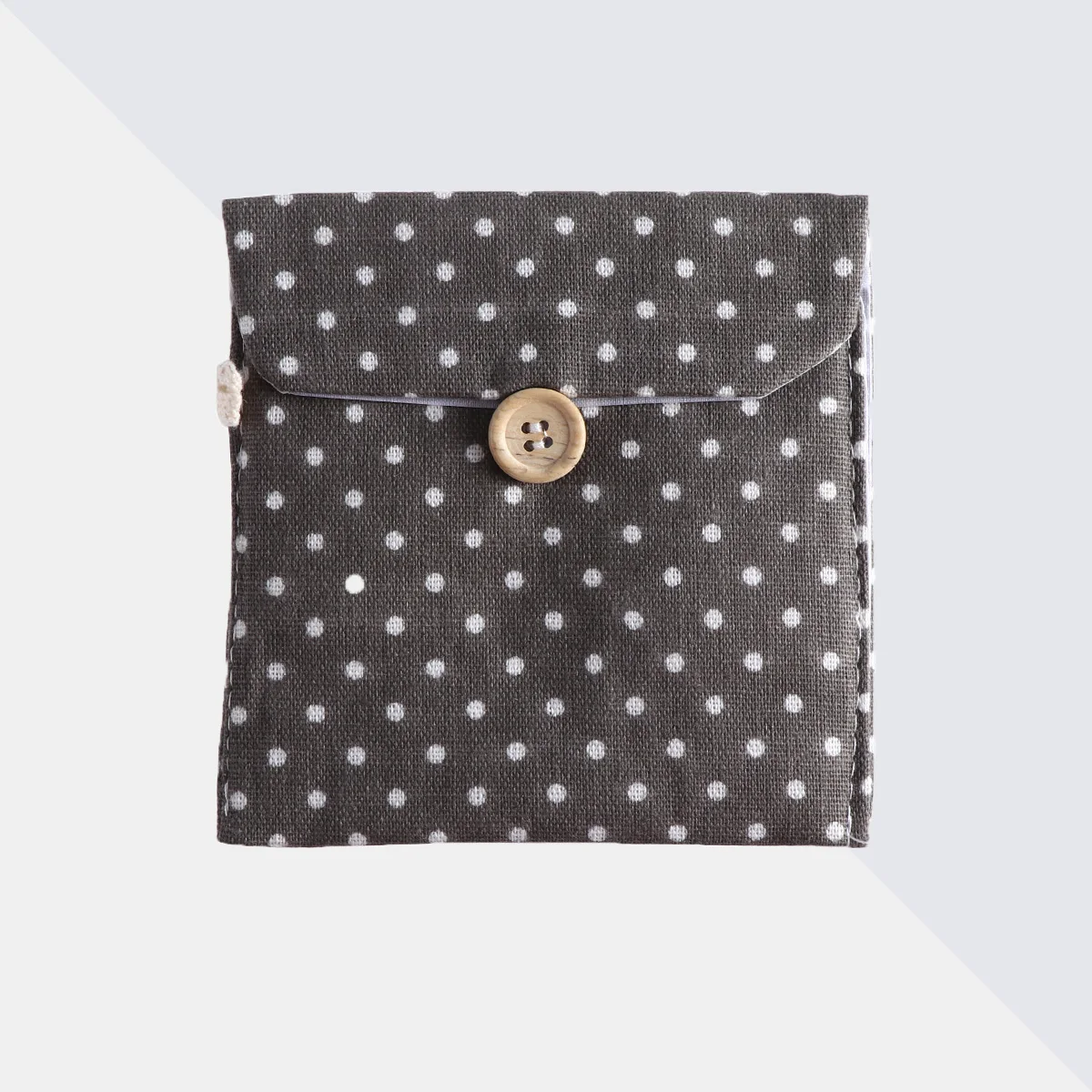 

Sanitary Napkin Pack Menstrual Pouch Purse Pad Holder Cotton Portable Travel Storage Cute Dot Practical Coin