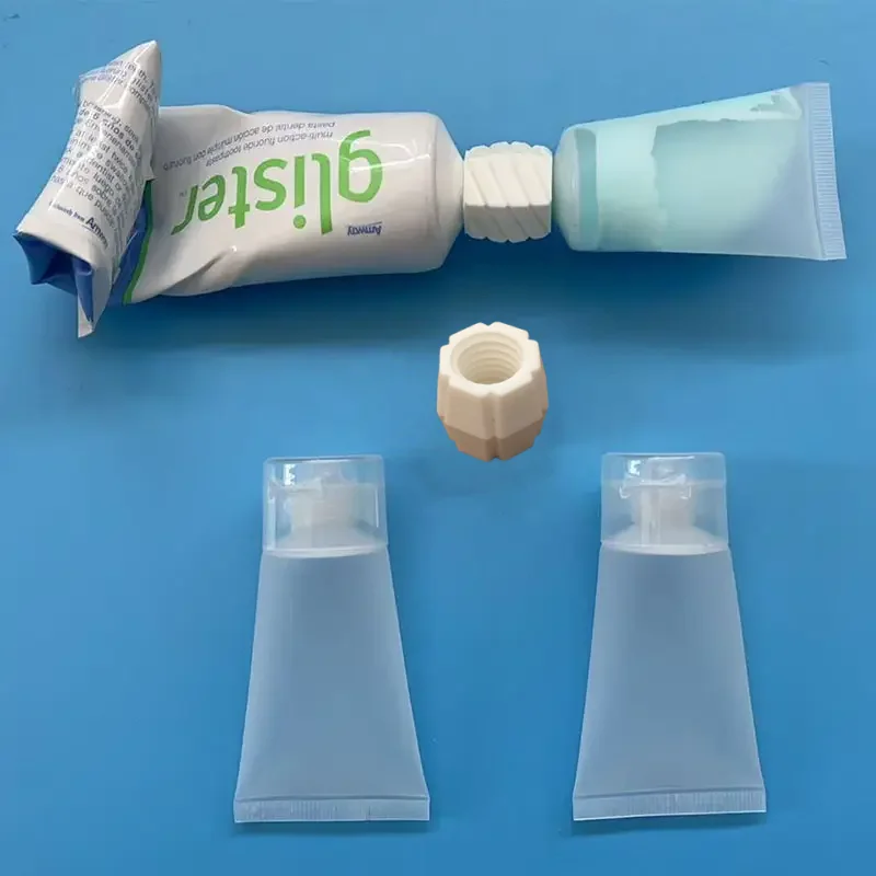 3 Stück 30 ml Reiseflaschen + Adapter |   Auslaufsicheres Kulturset für unterwegs, zum Mitnehmen