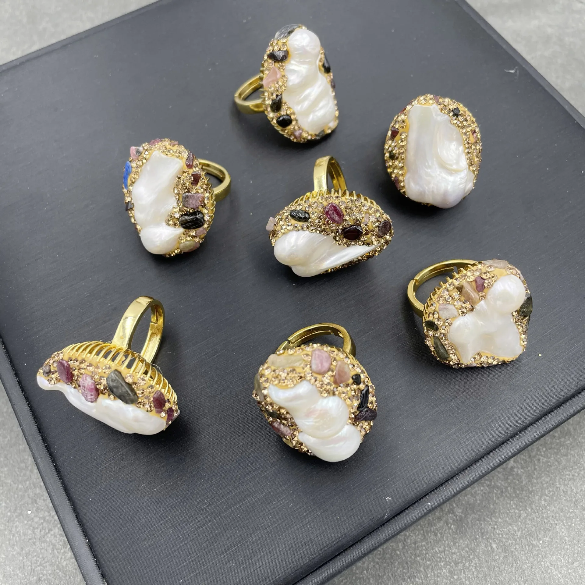 

New Baroque special-shaped pearl tourmaline exquisite inlaid Czech crystal fashionable personalized color retention ring