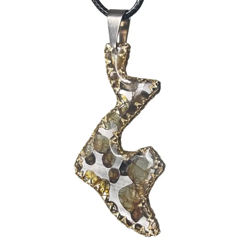 4.4g Seymchan Olive Meteorite manual Pendant Olive Meteorite Natural Olive Meteorite Necklace Pendant Specimen Collection- LB141