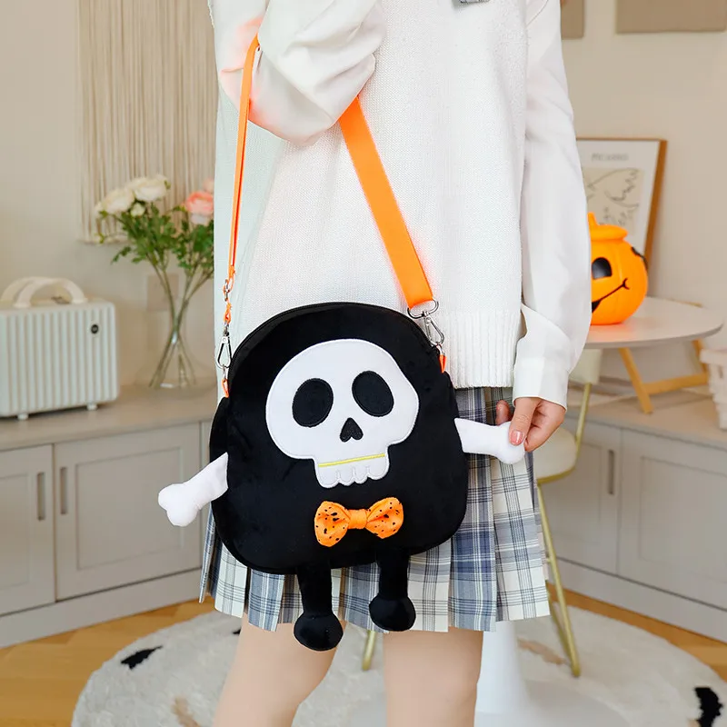 25 cm Cartoon Fun Halloween Crossbody Tas Knuffel Schedel Vleermuis Ghost Kleurrijke Pluche Rugzak 2025 Happy Halloween Party Gift Kids