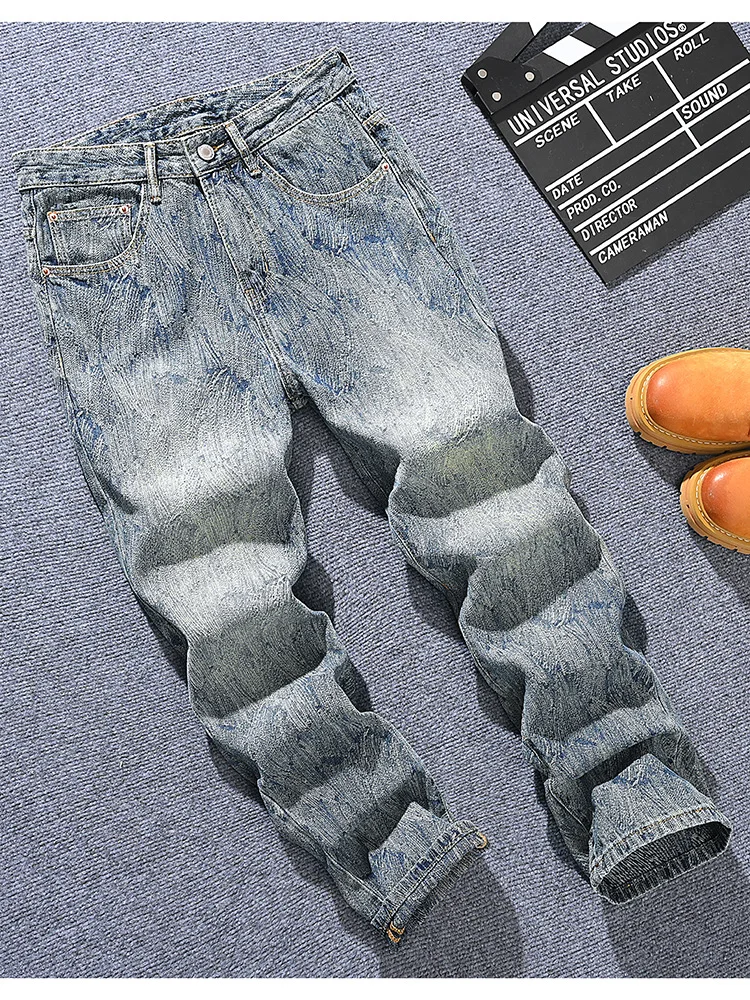 กางเกงยีนส์ขาตรงทรงหลวมสำหรับผู้ชาย พิมพ์ลายปักอินเทรนด์ สไตล์สตรีทแฟชั่น กางเกงย้อนยุคระดับไฮเอนด์และกางเกง Y2K สุดเท่