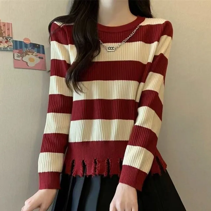 Autumn Fashion Korean Edition Lazy Stripe Round Neck Slim Fit Versatile Western Style Slim Knitted Long Sleeve Women\'s Sweater