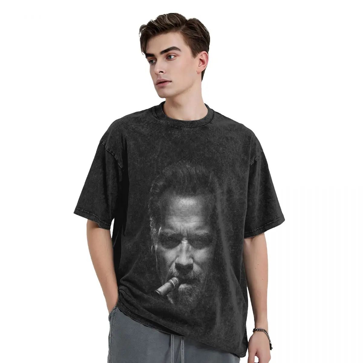 Arnold Schwarzenegger smoke T-Shirt vintage anime shirt custom t shirt T-shirt men