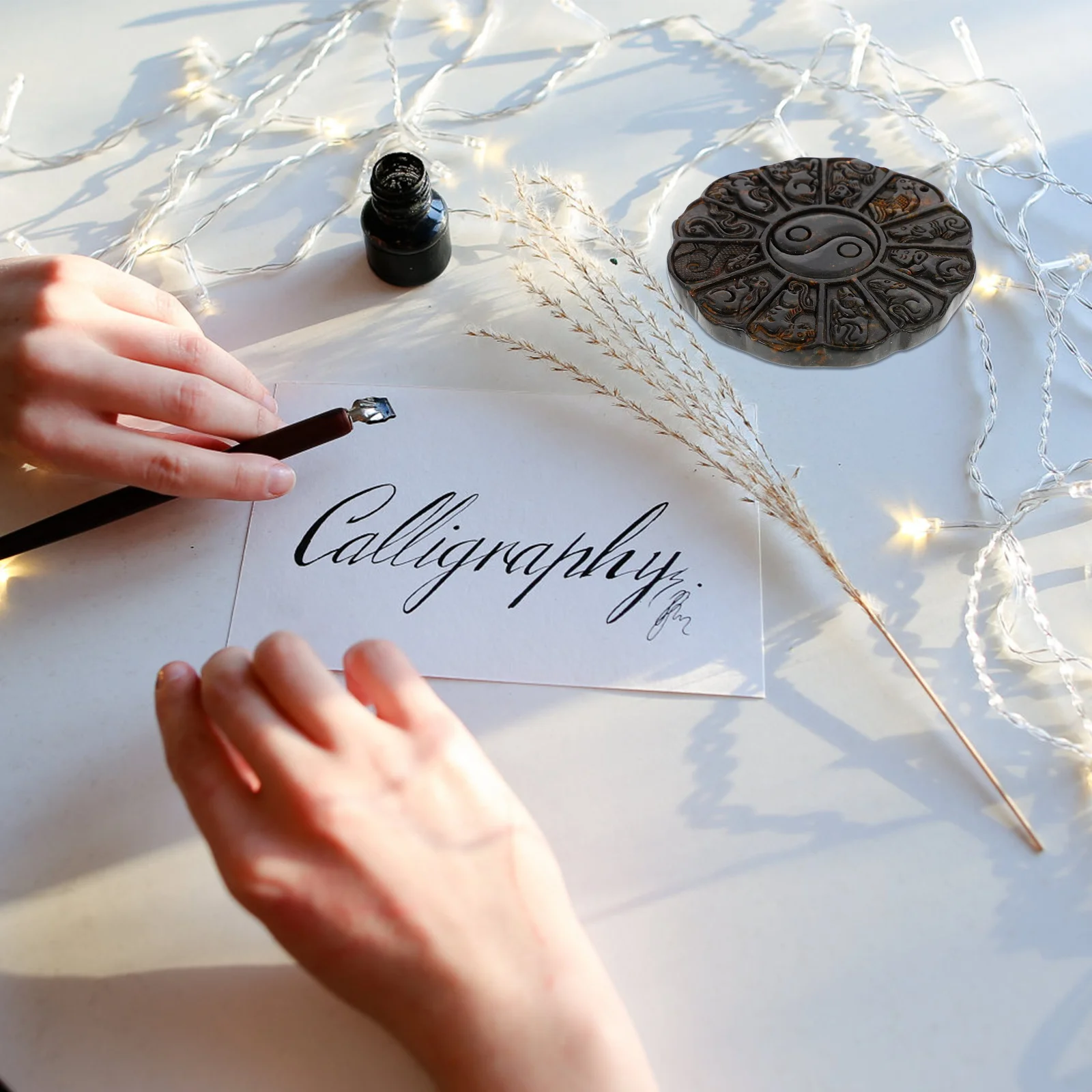 

Retro Paper Weight Calligraphy Accessory Zodiac Design Adorns Inkstone Art Supplies Lightweight Portable Desk Decor Home
