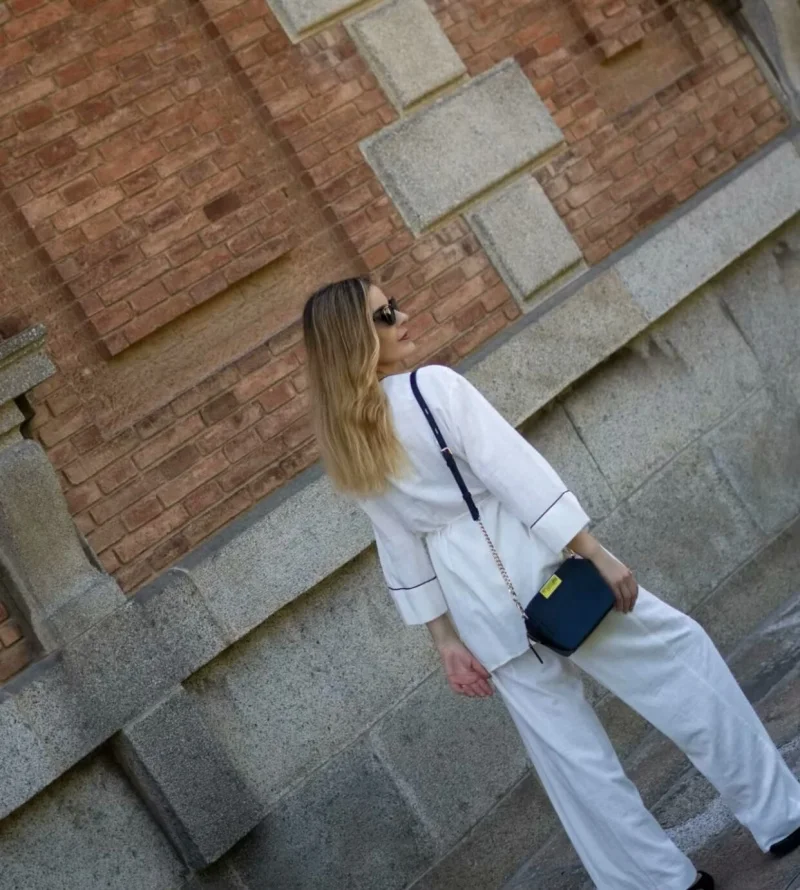 2025 chaqueta de falda doble de manga larga con diseño asimétrico y borde de color choque estilo festivo informal para mujer y pantalones sueltos de pierna ancha