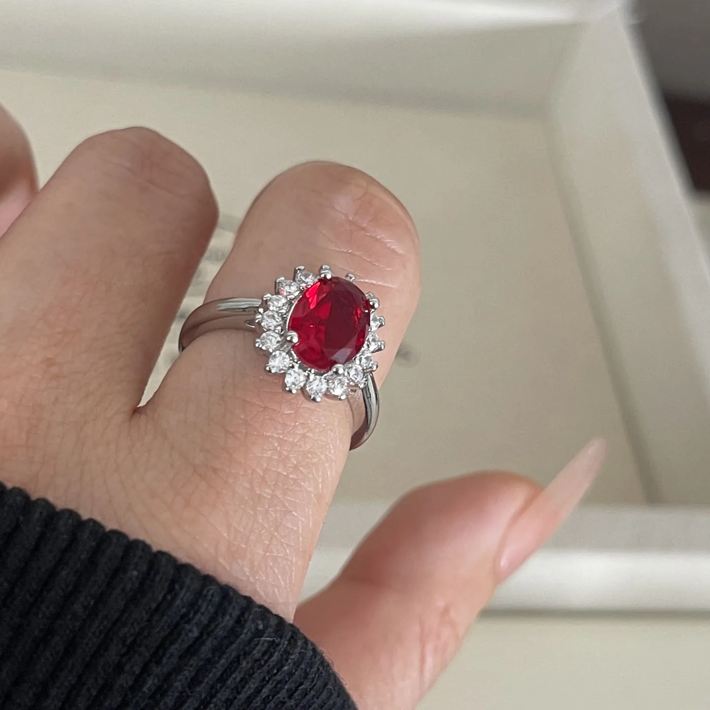 Women's Simple Geometric Handmade Irregular Retro Red CZ Ring