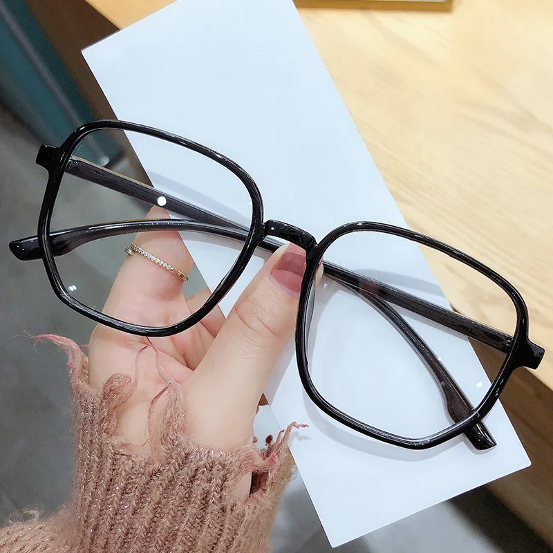 Anti-Blaulicht-Brille, schlankmachende Polygonalbrille, modische, blankes Gesicht, kleine, flache Lichtbrille 819