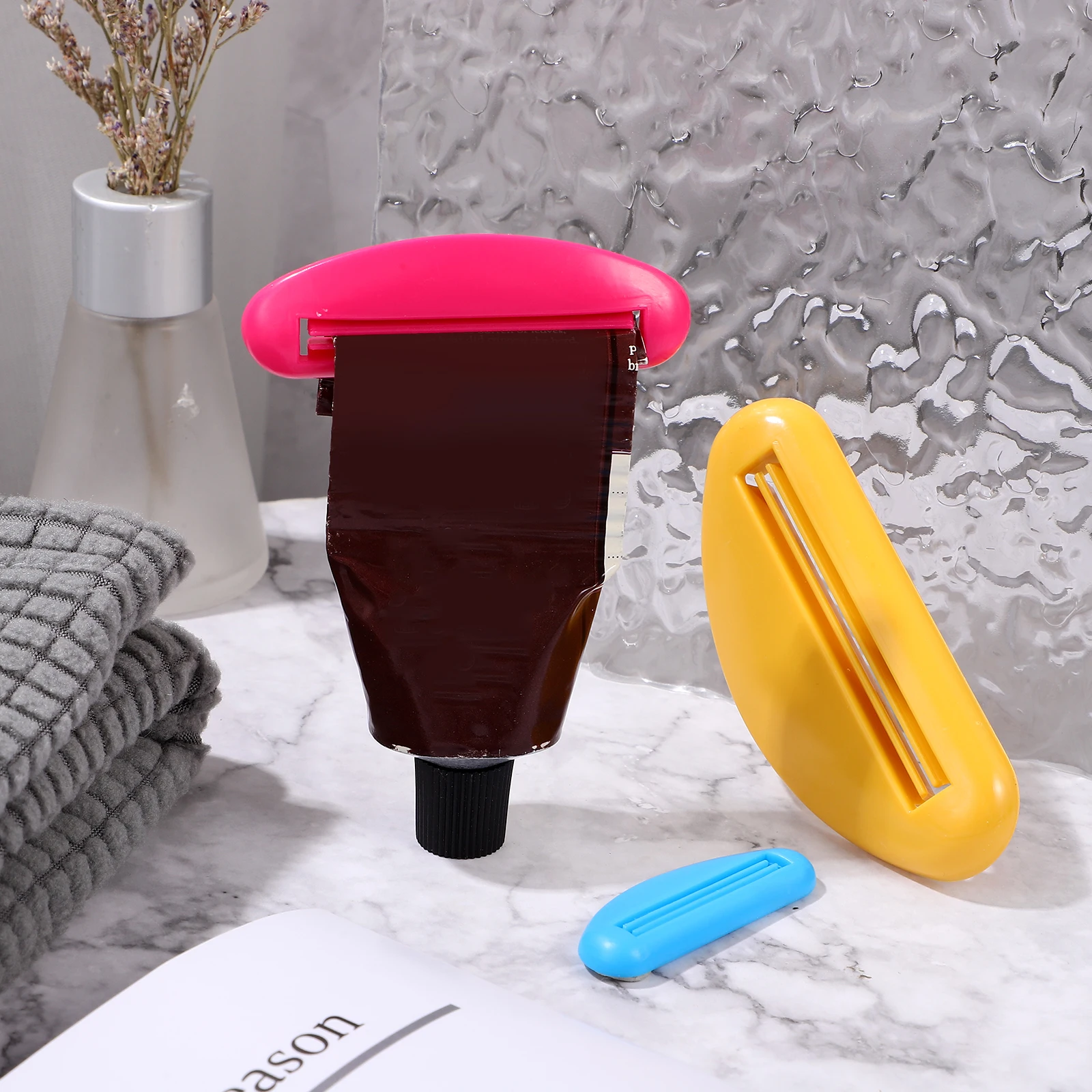 18Pcs Toothpaste Squeezer Cream Tube Squeezer Durable Lightweight Save Last Gram Pigment Tube Toothpaste Squeezing Tools